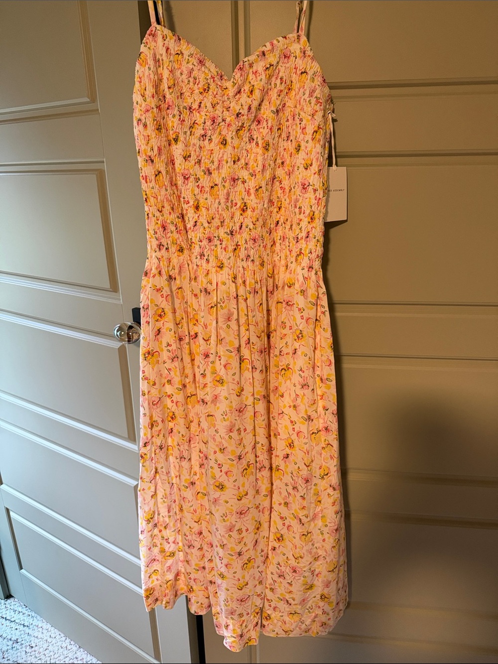 Free Assembly Pink/Yellow Floral sweetheart Smocked Midi Dress - Women